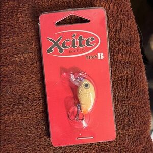 Tiny B Fishing Lure - Tan